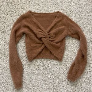 Knot Tie crop sweater